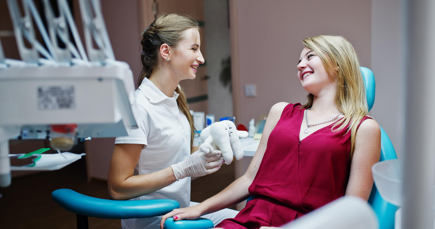 Patient and dentist talking to each other