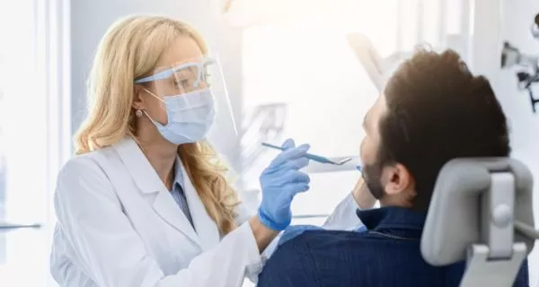 Dentist in Ventura,Tooth extractions,Dental crowns,Root canal,Dental implants What does a dentist in Ventura do?